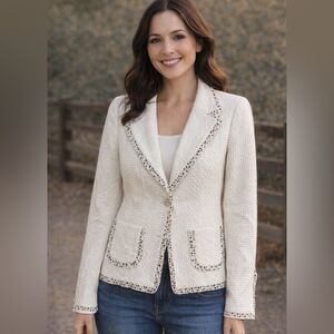 TAHARI  White Tweed Blazer w/Polka Dot Trim